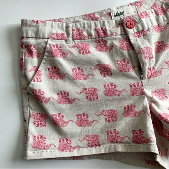 •BEBOP• Size 11 Cream & Pink boho Elephant Shorts - Picture 3 of 11